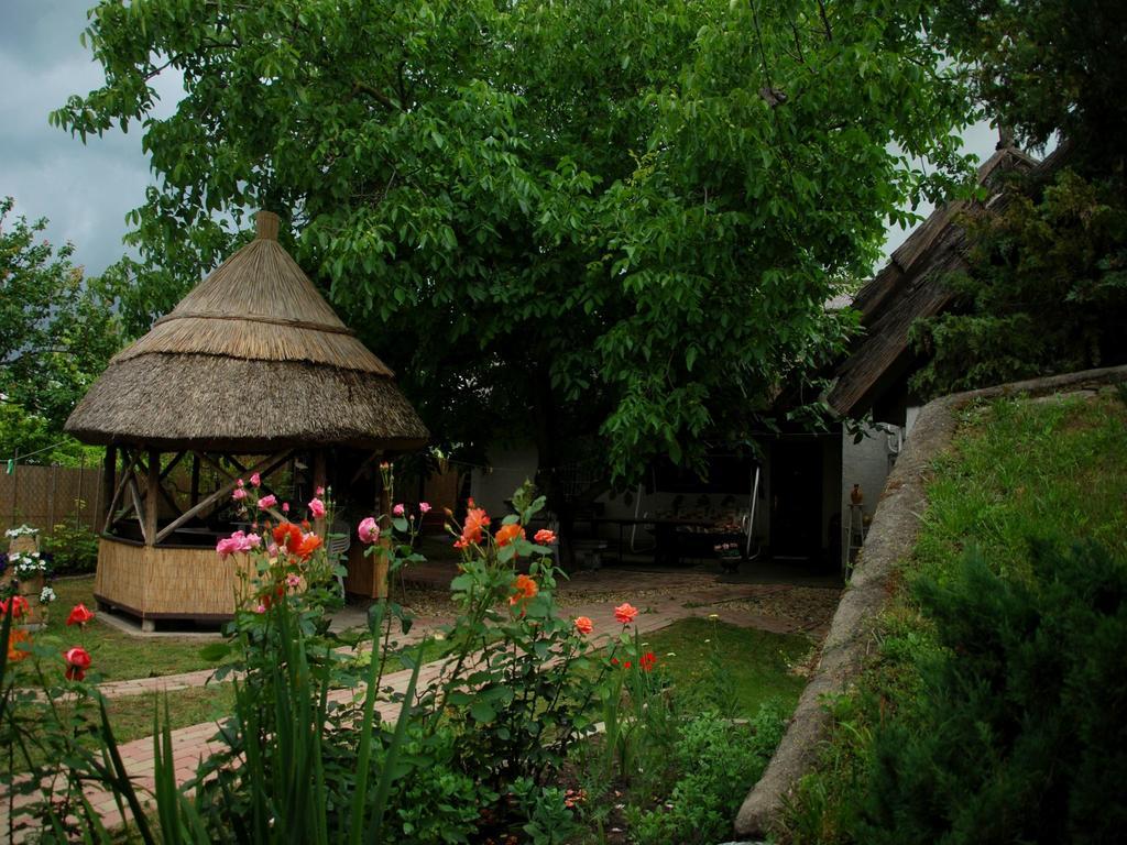 Natura Vendégház Pazmand Extérieur photo