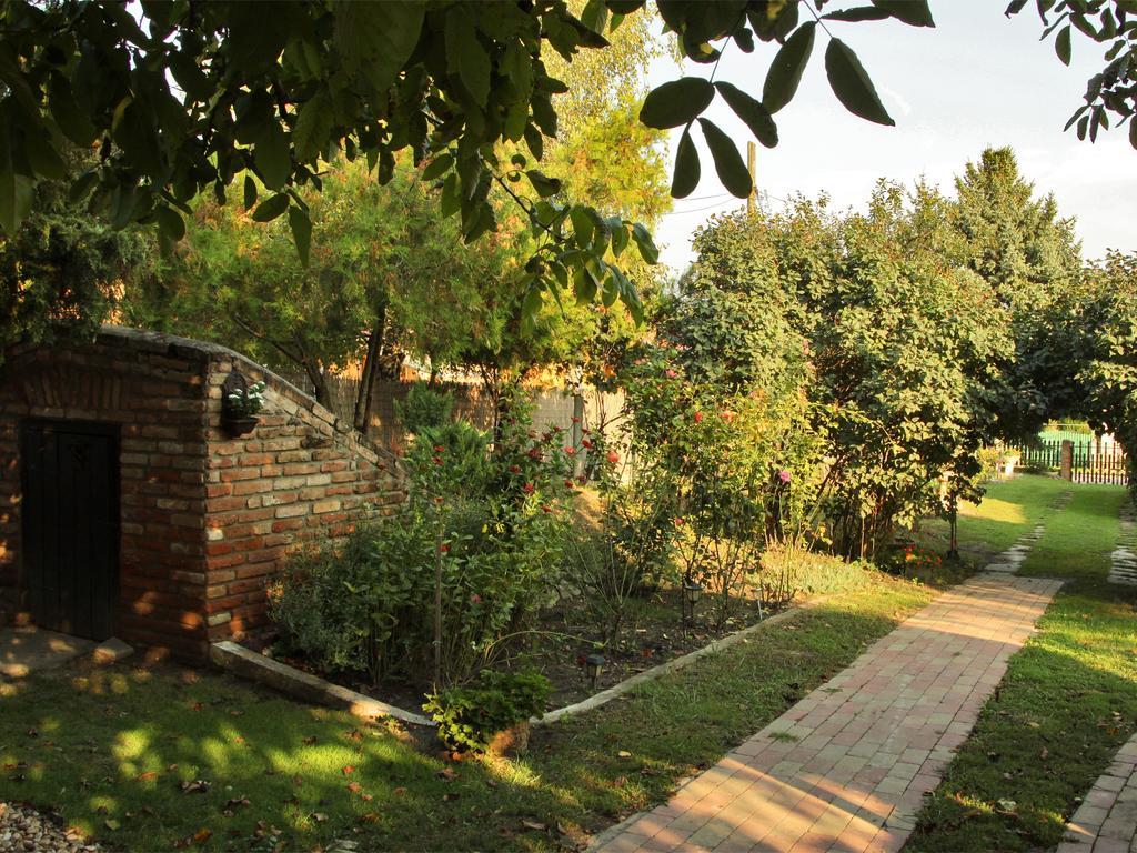 Natura Vendégház Pazmand Extérieur photo